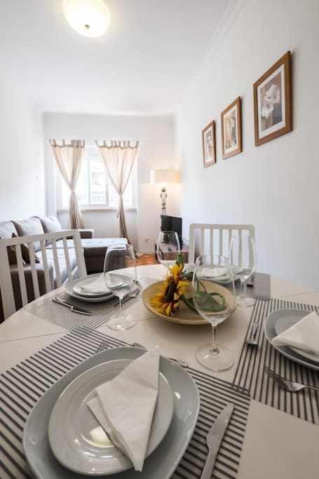 Apart Lisboa Confortavel 2 Quartos Com Terraco Odivelas  Extérieur photo